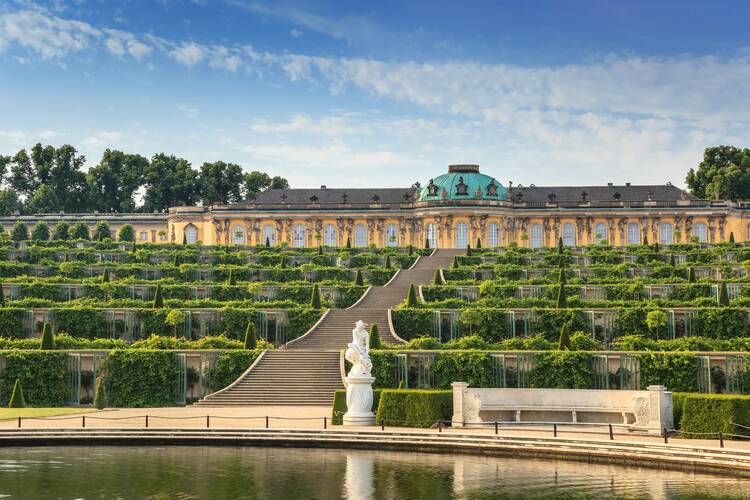 Potsdams Preußische Pracht: Mit Kindern in Schloss Sanssouci Schloss Sanssouci Potsdam