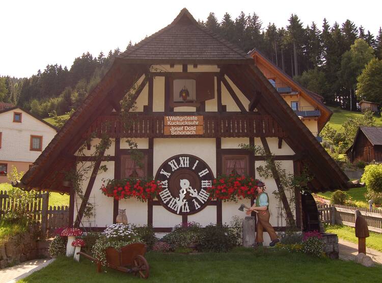 Die größte Kuckucksuhr der Welt in Schonach im Schwarzwald Kuckucksuhr Schonach