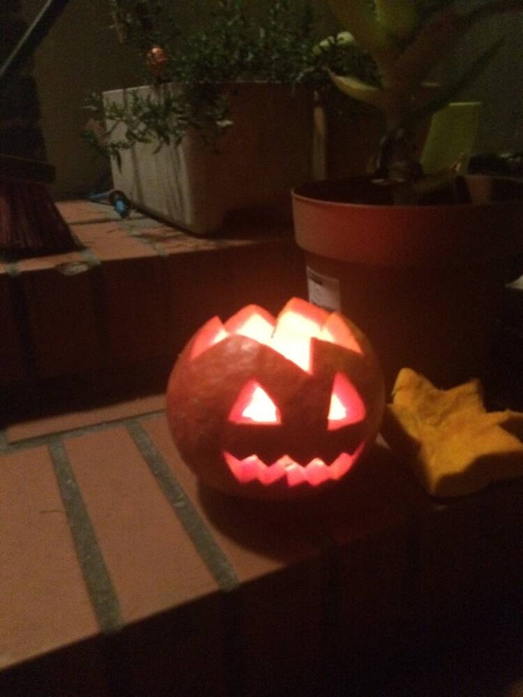 Kürbis schnitzen Kürbis schnitzen Halloween