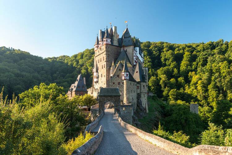 Burg Eltz in der Eifel Burg Eltz