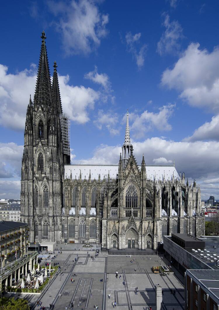 In den Kölner Dom gehen Kölner Dom