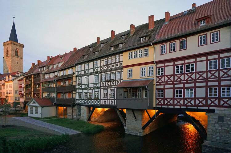 Über die Krämerbrücke flanieren Krämerbrücke Erfurt