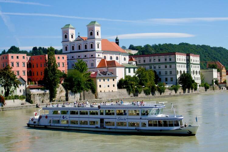 Eine Schifffahrt auf der Donau unternehmen Passau Schifffahrt Donau