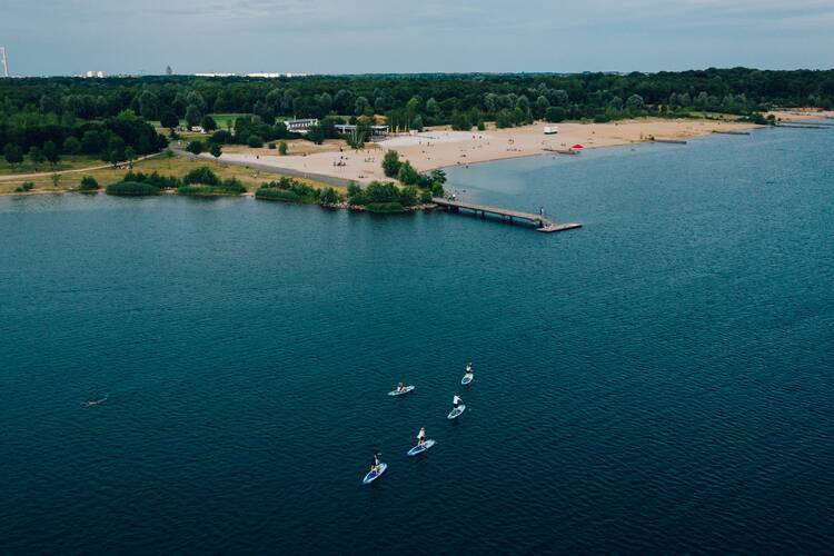 Einen SUP Stand-up-Paddling Kurs mit der Familie belegen Stand-up-Paddling Leipzig