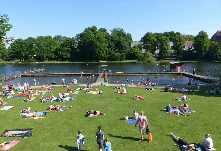 Lübeck: Ins Altstadtbad Krähenteich Lübeck Altstadtbad Krähenteich