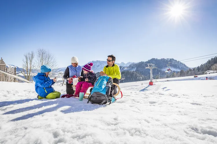 Rodeln im Chiemgau: 11 schöne Orte zum Schlittenfahren Rodeln Chiemgau
