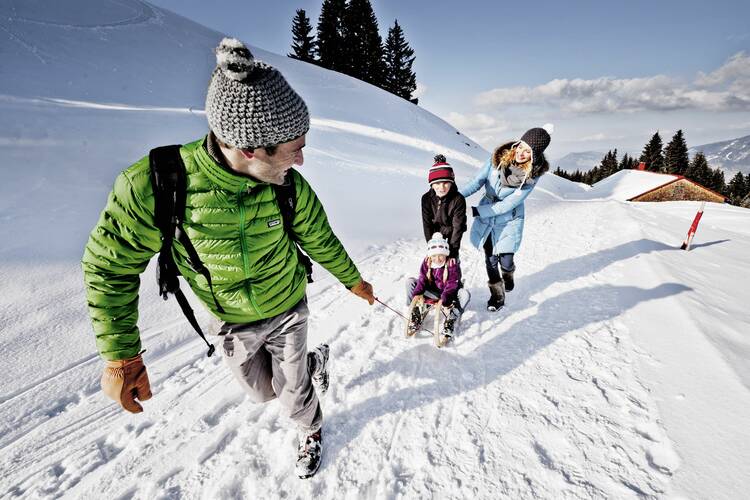 Schlittenfahren Rodelbahnen Allgäu