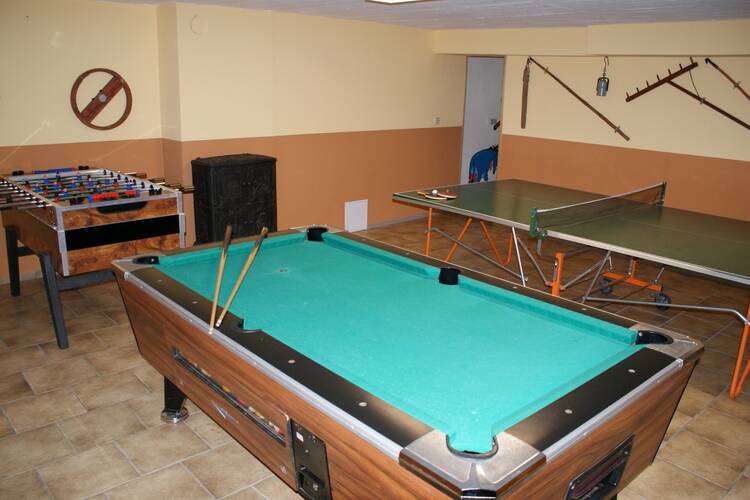 Billard Kicker Tischtennis